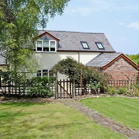 Woodhouse Cottage Hawarden 外观 照片